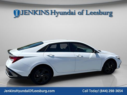 New 2026 Hyundai Elantra SEL Sport Premium FWD image 5