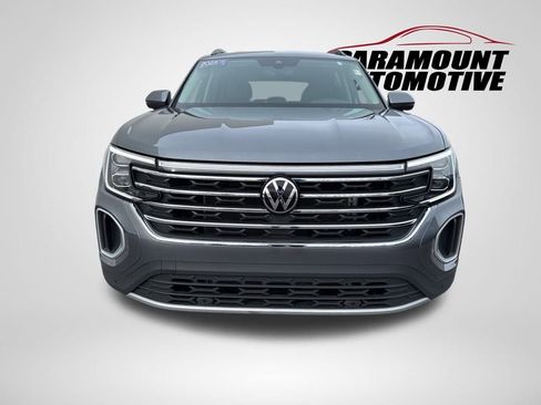 Certified 2025 Volkswagen Atlas SE image 2