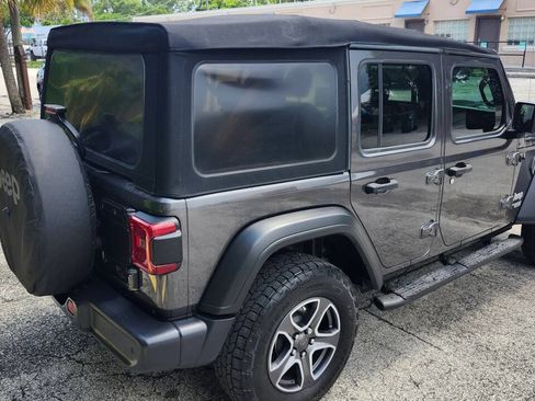 Used 2020 Jeep Wrangler Unlimited Sport S AWD/4WD image 11