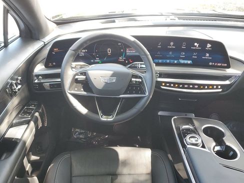 Certified 2024 Cadillac Lyriq Luxury RWD image 18