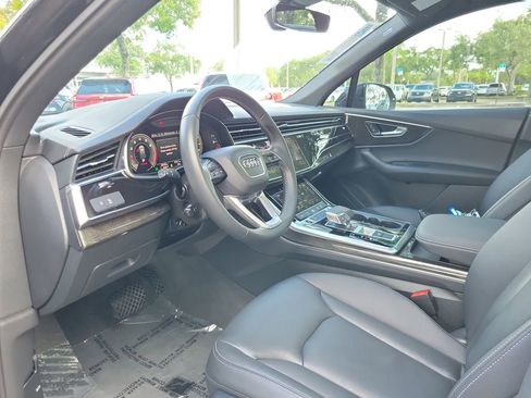 Used 2025 Audi Q7 2.0T Premium w/ Convenience Package AWD/4WD image 16