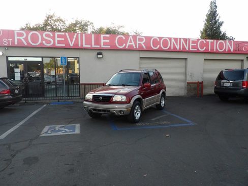 Used 2001 Suzuki Grand Vitara Limited image 1