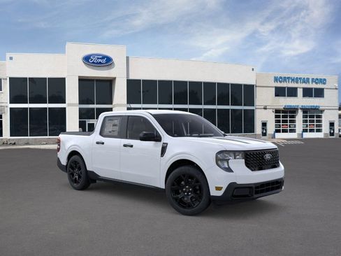 New 2025 Ford Maverick XLT w/ XLT Luxury Package AWD/4WD image 7
