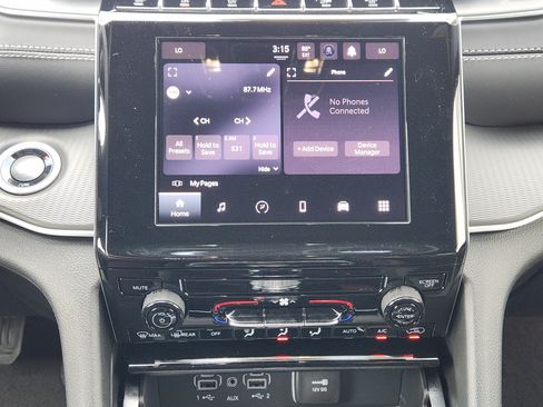 New 2026 Jeep Grand Cherokee Laredo AWD/4WD image 14