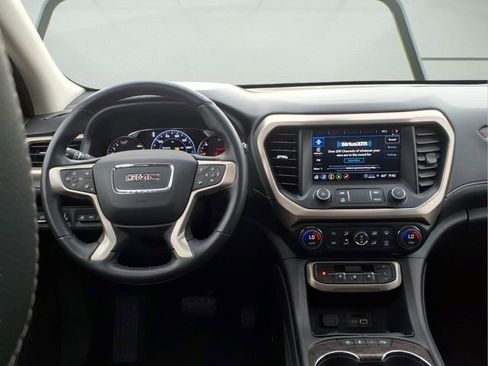 Used 2023 GMC Acadia Denali w/ Black Diamond Edition image 10