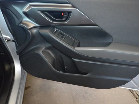 Used 2024 Subaru Impreza 2.0i image 9