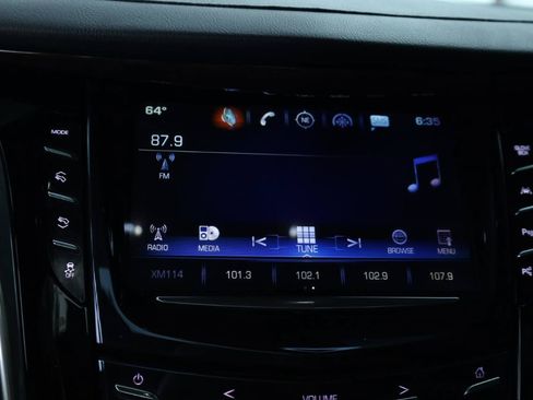 Used 2019 Cadillac Escalade ESV Luxury RWD image 9