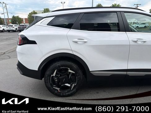 New 2026 Kia Sportage EX w/ EX Panorama Roof Package AWD/4WD image 7