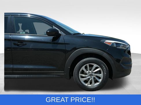 Used 2018 Hyundai Tucson SE AWD/4WD image 13