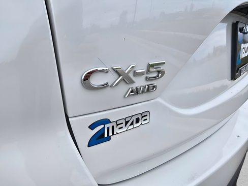 Used 2021 MAZDA CX-5 Touring image 10