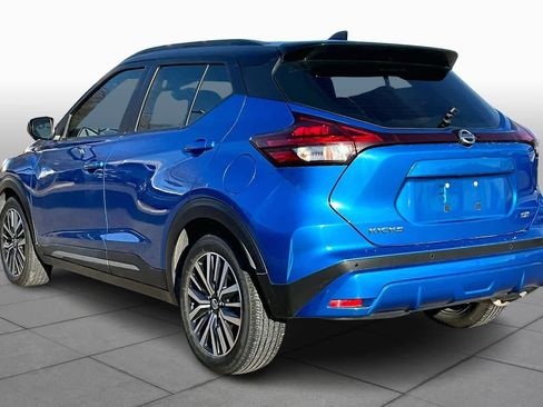 Used 2021 Nissan Kicks SR image 12