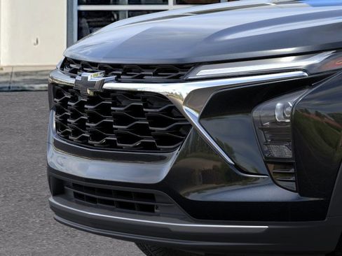 New 2025 Chevrolet Trax LT w/ Sunroof Package FWD image 13
