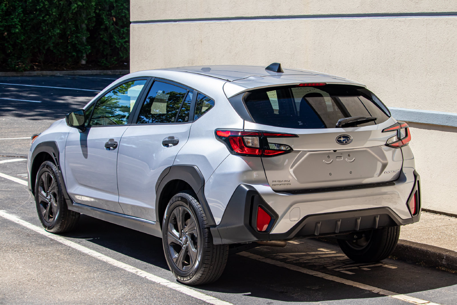 Used 2024 Subaru Crosstrek 2.0i AWD/4WD image 5