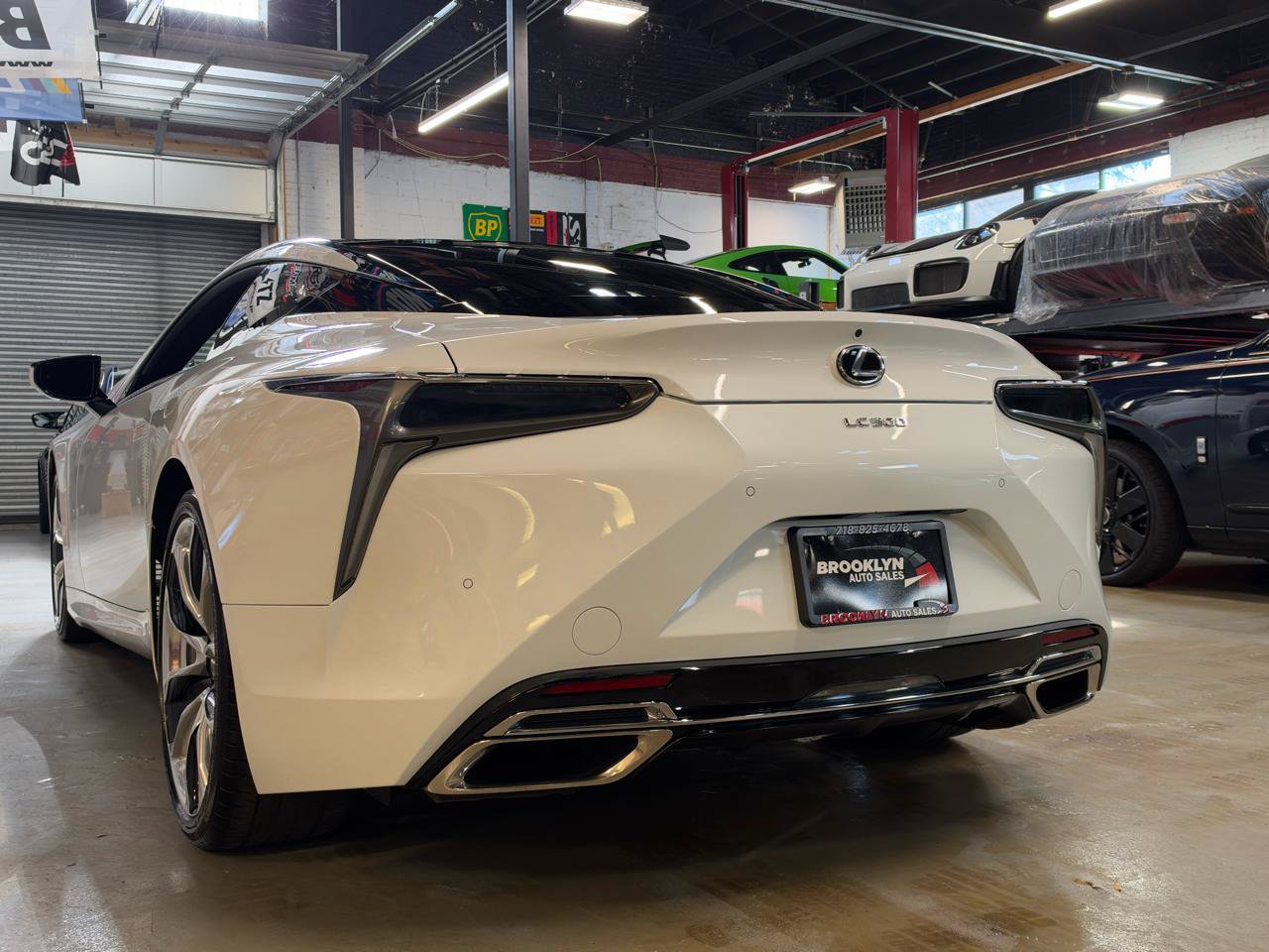 Used 2019 Lexus LC 500 Coupe w/ Touring Package RWD image 10