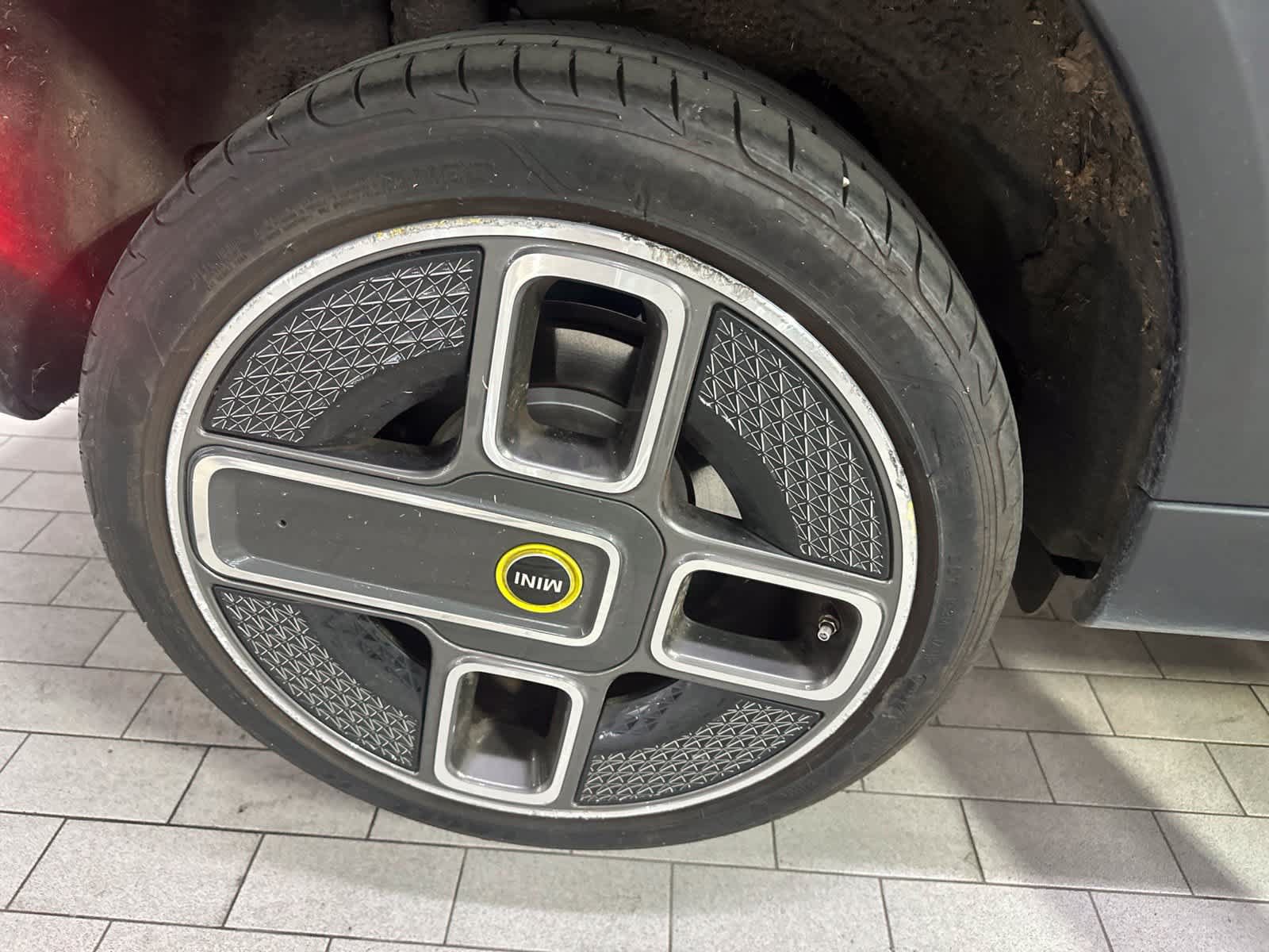 Used 2024 MINI Cooper SE w/ MINI Resolute Edition FWD image 12