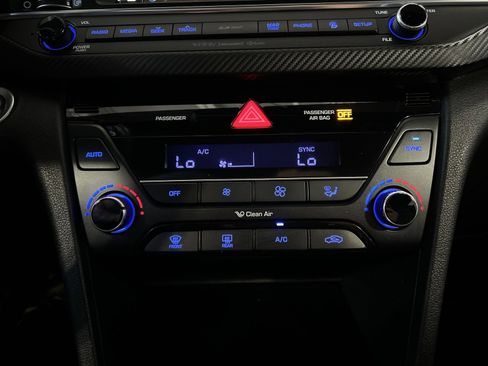 Used 2017 Hyundai Elantra Sport w/ Sport Premium Package 06 image 21