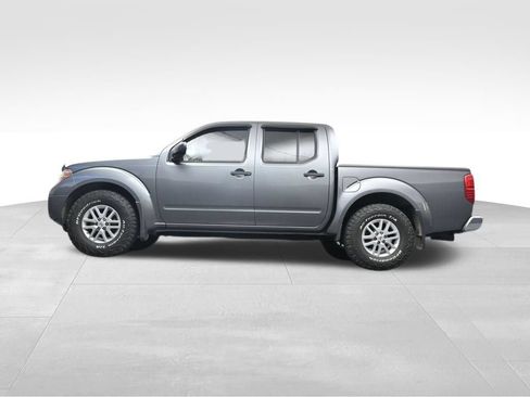 Used 2017 Nissan Frontier SV w/ SV Value Truck Package RWD image 17