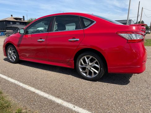 Used 2015 Nissan Sentra SR w/ SR Premium Package FWD image 7