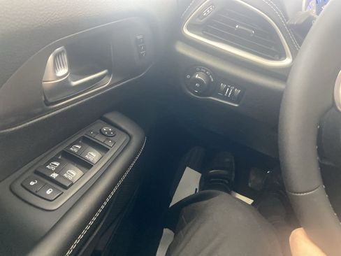 New 2026 Chrysler Pacifica Select image 30