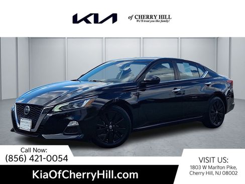 Used 2022 Nissan Altima 2.5 SV image 1