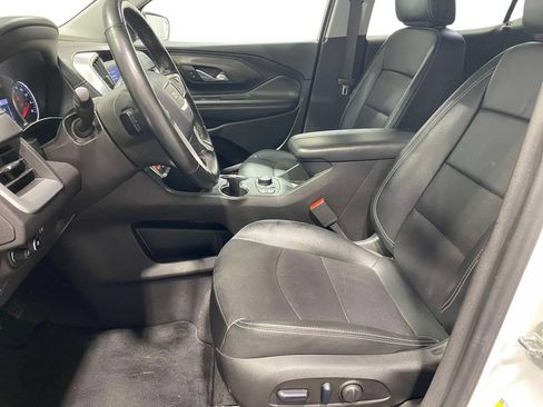 Used 2024 GMC Terrain SLT FWD image 16