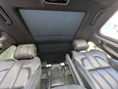 Used 2016 Land Rover Range Rover Sport HSE image 29