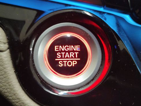 Certified 2024 Honda Odyssey Touring image 10