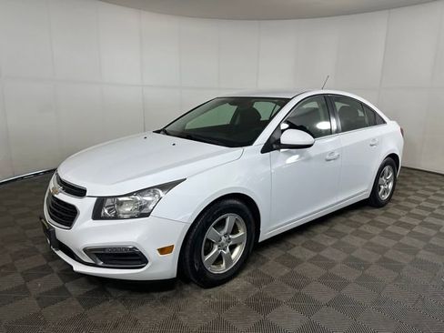 Used 2016 Chevrolet Cruze LT image 7