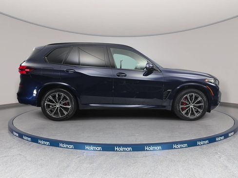 New 2026 BMW X5 xDrive40i w/ M Sport Package AWD/4WD image 4