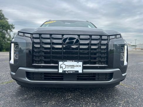Used 2024 Hyundai Palisade Limited AWD/4WD image 2