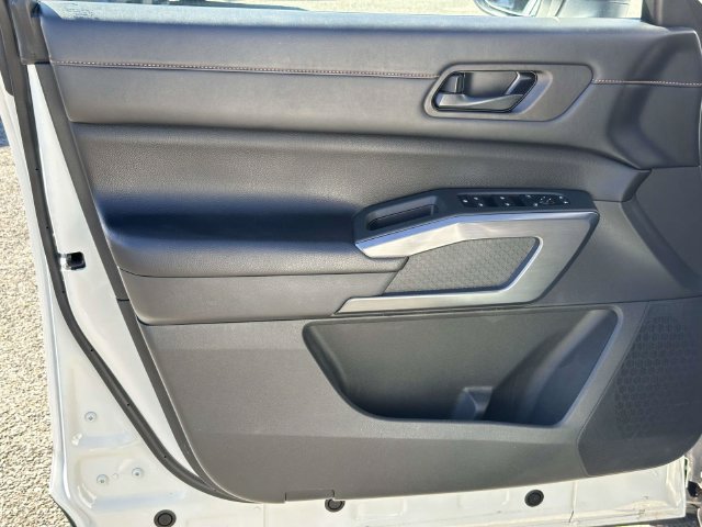 Used 2024 Nissan Pathfinder Rock Creek AWD/4WD image 14