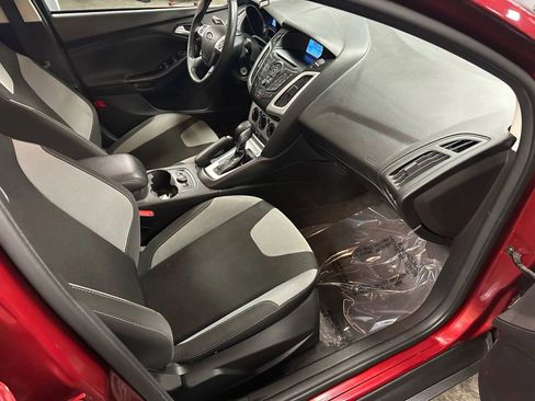 Used 2014 Ford Focus SE w/ SE Sport Package image 53