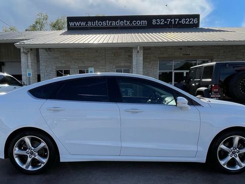 Used 2014 Ford Fusion SE w/ Equipment Group 201A image 7