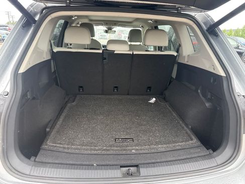 Used 2021 Volkswagen Tiguan SEL AWD/4WD image 14