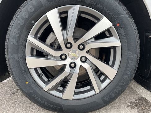 Used 2022 Chevrolet Equinox Premier image 12