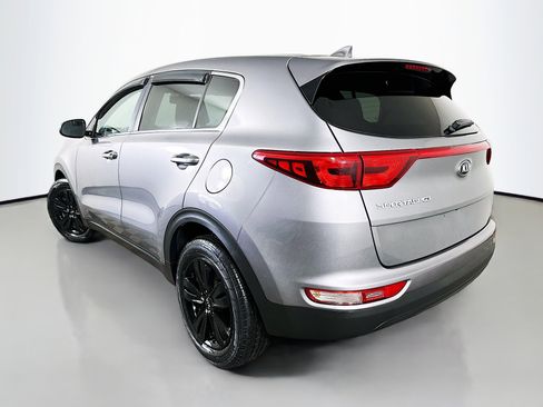 Used 2017 Kia Sportage LX image 5