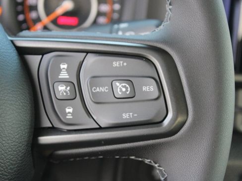 New 2026 Jeep Gladiator Sport AWD/4WD image 15