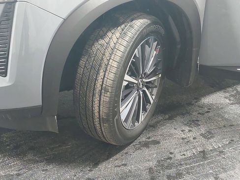 New 2026 Nissan Pathfinder Platinum image 36