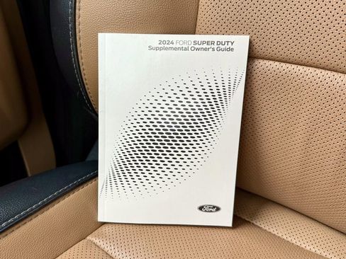 Used 2024 Ford F350 Lariat w/ Chrome Package image 30