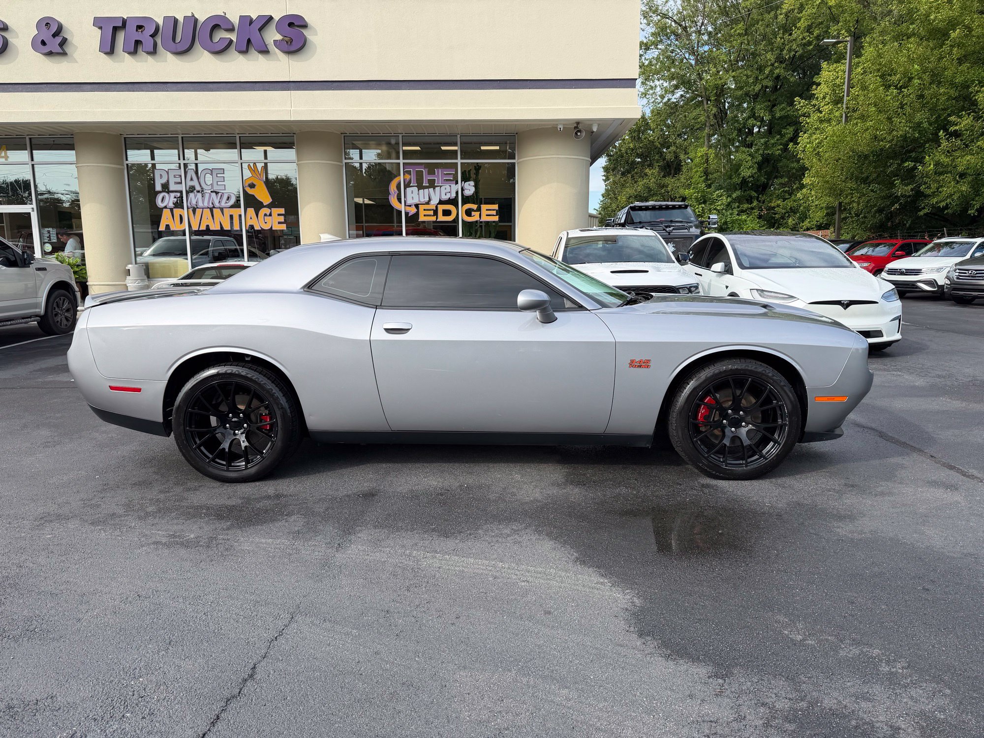 Used 2018 Dodge Challenger R/T RWD image 7