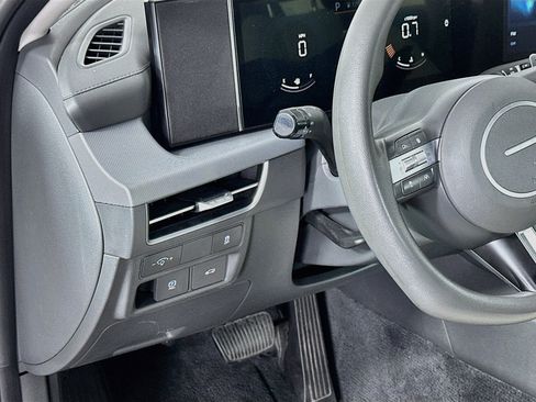 Used 2025 Hyundai Sonata SEL FWD image 17
