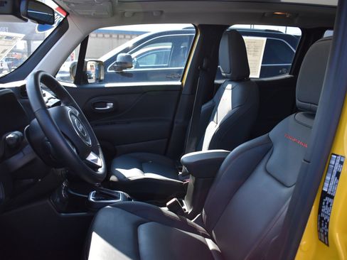 Used 2023 Jeep Renegade Trailhawk w/ Sun/Sound Group AWD/4WD image 14