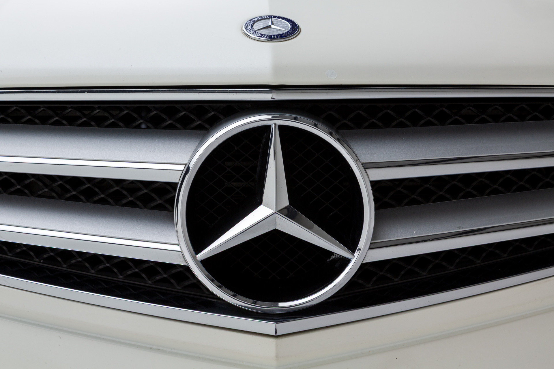 Used 2011 Mercedes-Benz E 550 Cabriolet image 31