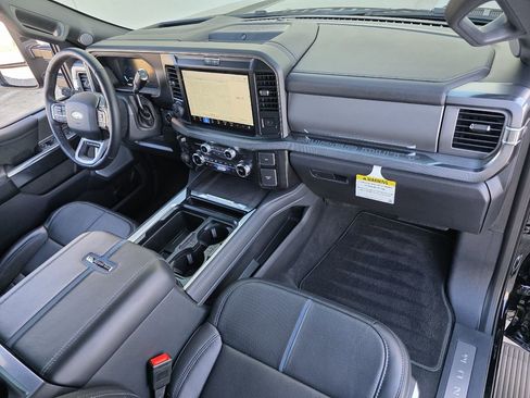 Used 2025 Ford F250 Platinum w/ Tremor Off-Road Package AWD/4WD image 28