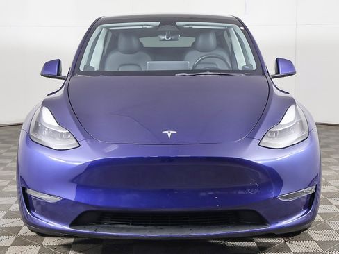Used 2023 Tesla Model Y Performance image 12