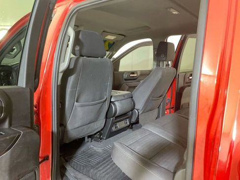 Used 2024 Chevrolet Silverado 2500 Custom w/ Custom Value Package image 29