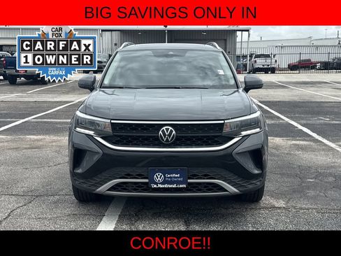 Certified 2023 Volkswagen Taos SE FWD image 2