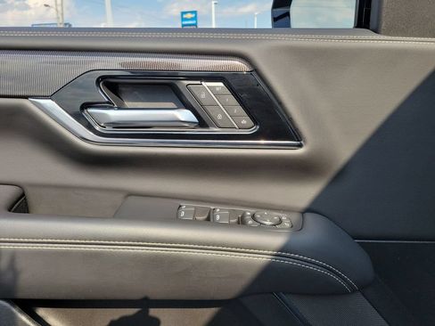 Used 2025 GMC Yukon XL Elevation w/ LPO, Yukon Black Package AWD/4WD image 20