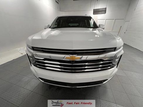 New 2026 Chevrolet Suburban LT w/ Comfort Package AWD/4WD image 2