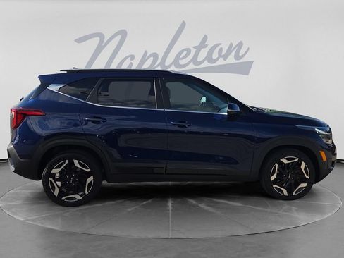 Used 2024 Kia Seltos SX w/ SX Sunroof Package AWD/4WD image 9